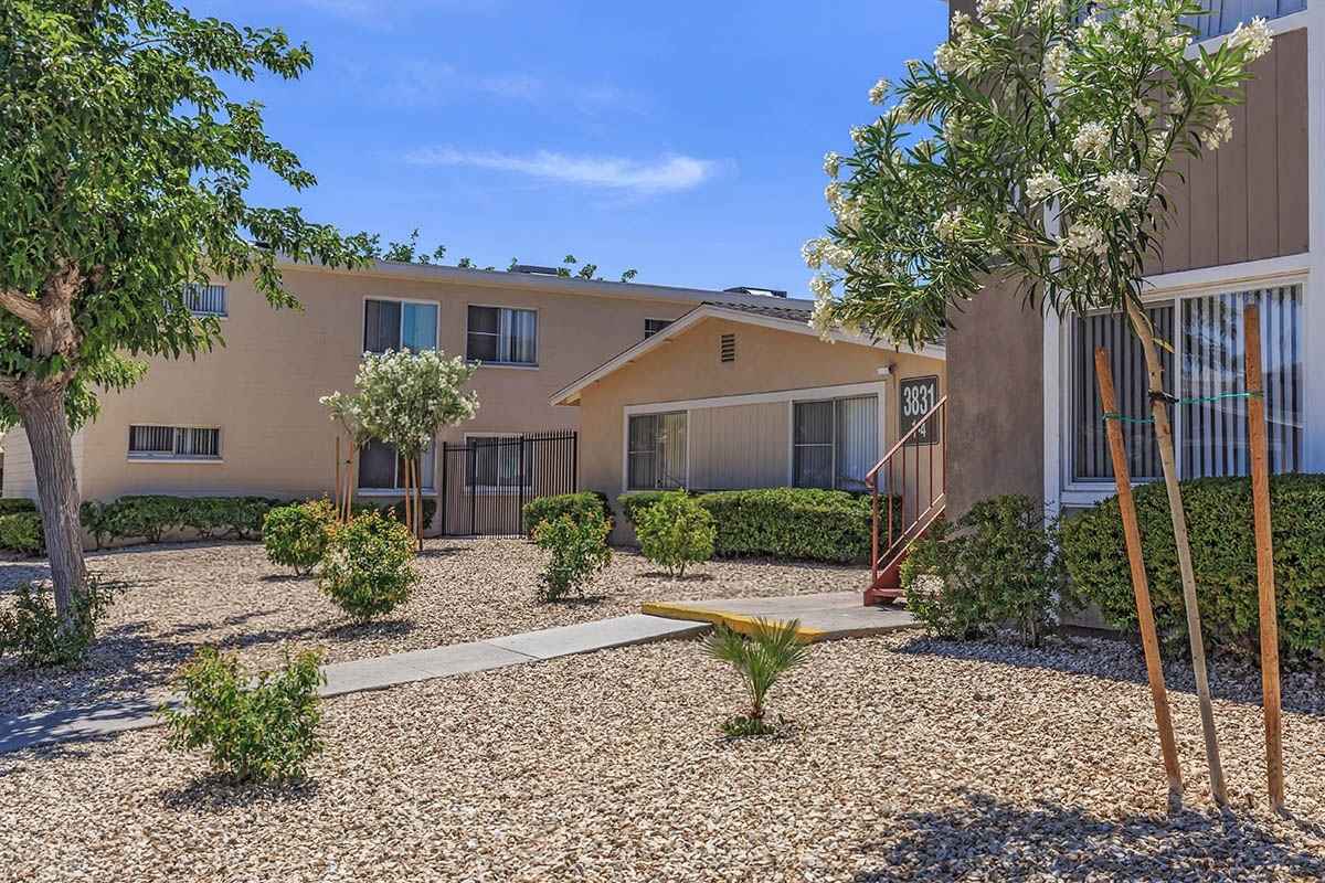 3851 Hazelwood St exterior